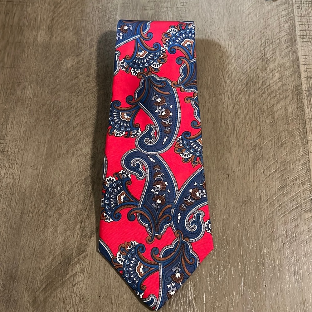Halston  Italian Silk Tie- 58”